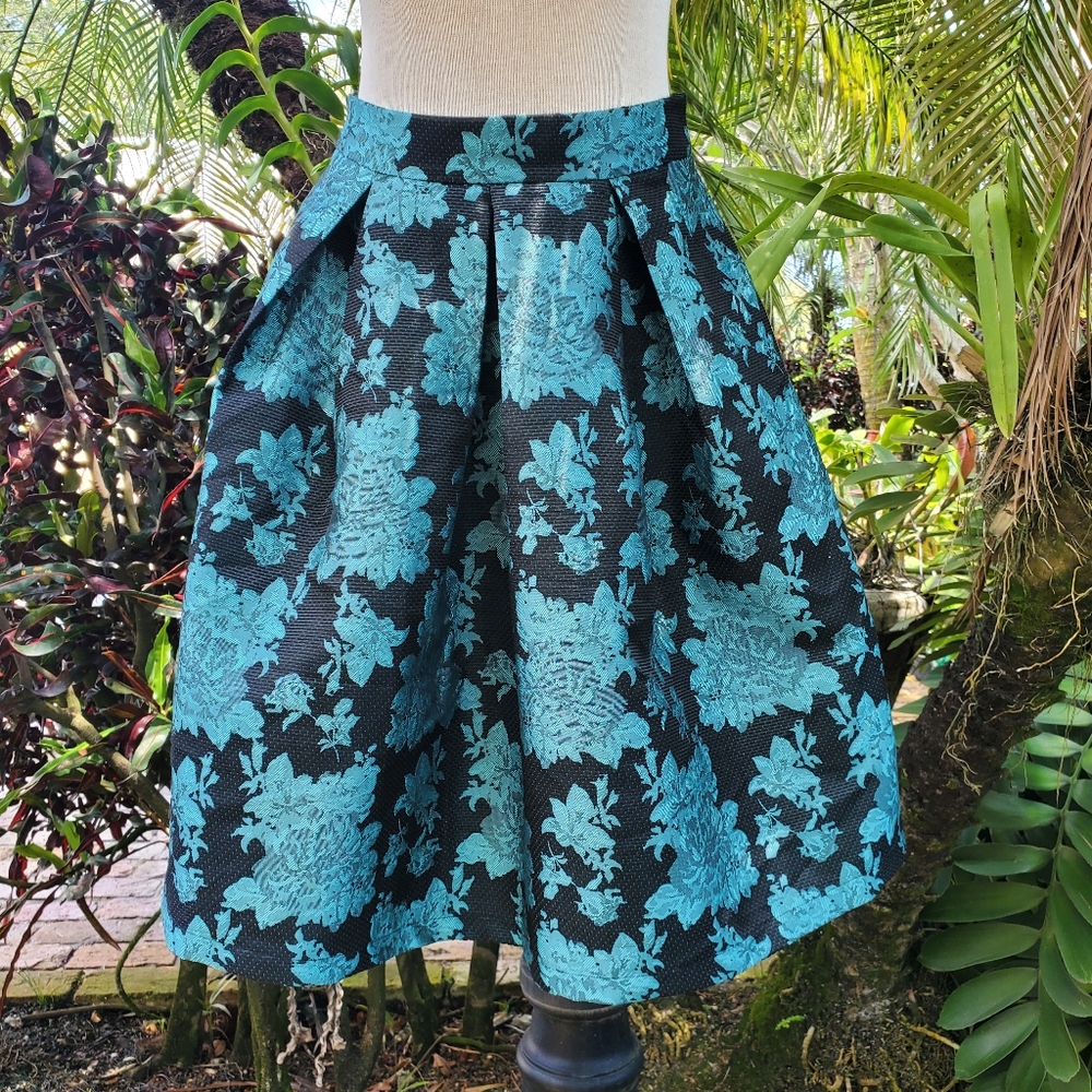 JUST ME black and blue  skirt